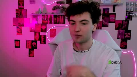 joseph_bear_ online show from April 13, 8:59 am