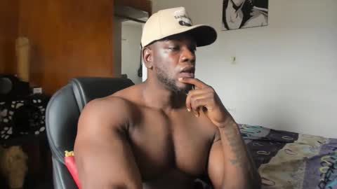 MR OAK online show from February 12, 6:47 pm