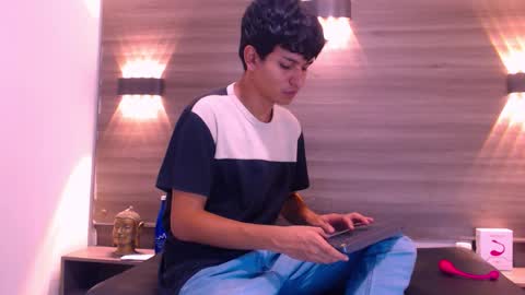 Joseph Gonzalez online show from February 16, 7:01 pm