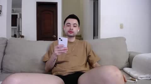 josezaens_ online show from September 10, 9:52 am