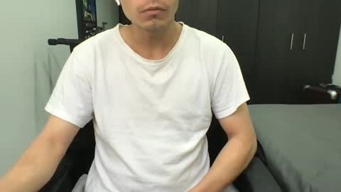 Nicolas online show from February 26, 5:07 pm