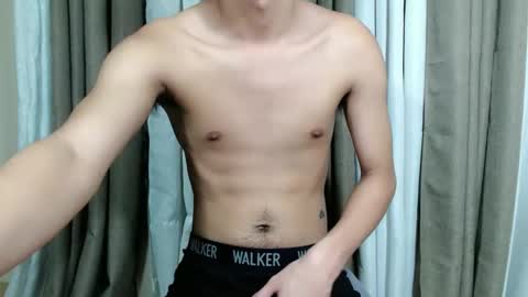 joshua_adrian online show from February 25, 8:04 am