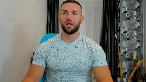 joshuamuscle69 online show from February 10, 5:47 am