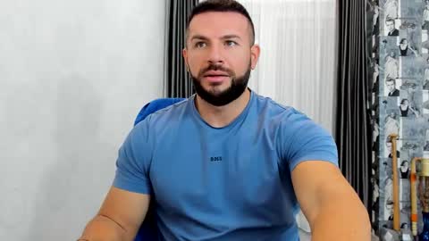 joshuamuscle69 online show from November 19, 7:41 am