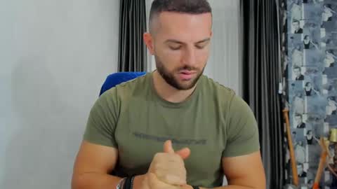 joshuamuscle69 online show from January 23, 5:02 am