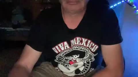 Snapshot of jraiven chatting on December 31, 12:00 am Soy Rai online show from December 31, 12:00 am