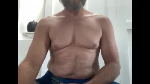 Snapshot of jstenjytheshow chatting on September 28, 6:17 pm Just Enjoy the Show online show from September 28, 6:17 pm