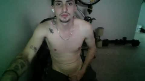 juan235665 online show from April 12, 10:43 pm