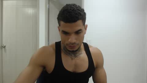 juan_gomez_1 online show from February 6, 11:21 am