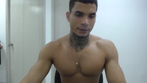 juan_gomez_1 online show from January 29, 10:32 pm