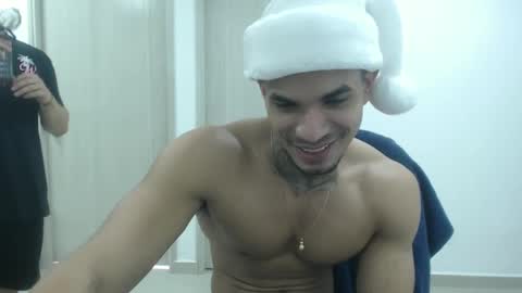 juan_gomez_1 online show from December 19, 8:34 pm