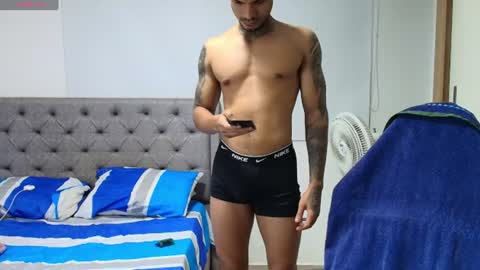 juan_gomez_1 online show from July 3, 11:05 am