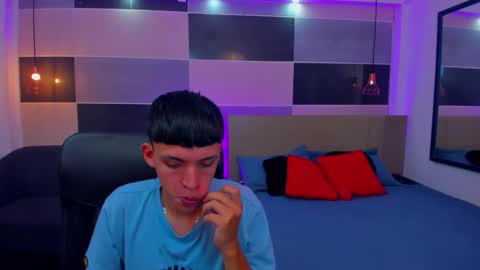 JuanSteven online show from December 20, 5:04 am