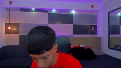 JuanSteven online show from January 4, 12:49 pm