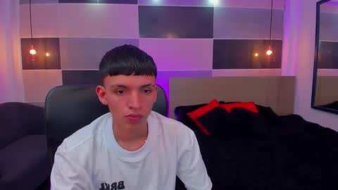 JuanSteven online show from December 3, 4:57 am