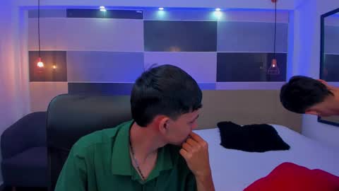 JuanSteven online show from February 22, 4:40 am