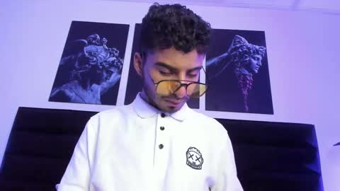 juancamilo66_ online show from October 10, 3:00 am