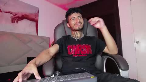 juancamilo66_ online show from September 12, 11:49 pm