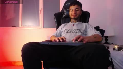 juancamilo66_ online show from February 18, 4:58 am