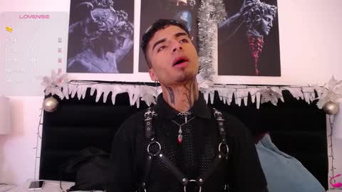 juancamilo66_ online show from December 30, 12:22 am