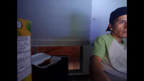 Snapshot of juanda9811 chatting on October 25, 10:55 pm juanda9811 online show from October 25, 10:55 pm