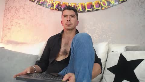 Juan k online show from October 24, 3:58 pm