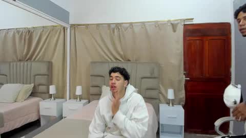 Snapshot of julian_billy chatting on February 21, 12:06 pm julian billy online show from February 21, 12:06 pm