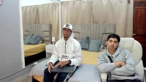 Snapshot of julian_billy chatting on January 14, 11:42 am julian billy online show from January 14, 11:42 am