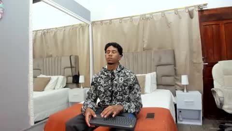 Snapshot of julian_billy chatting on January 4, 11:22 am julian billy online show from January 4, 11:22 am