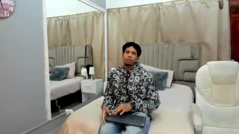 Snapshot of julian_billy chatting on January 21, 11:51 am julian billy online show from January 21, 11:51 am