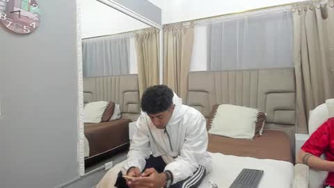 Snapshot of julian_billy chatting on February 14, 11:42 am julian billy online show from February 14, 11:42 am