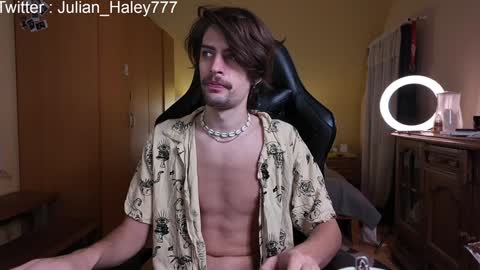 julian_cassablanca online show from December 18, 4:20 am