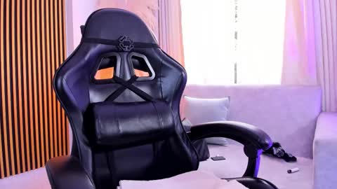 Julien online show from September 27, 3:32 pm