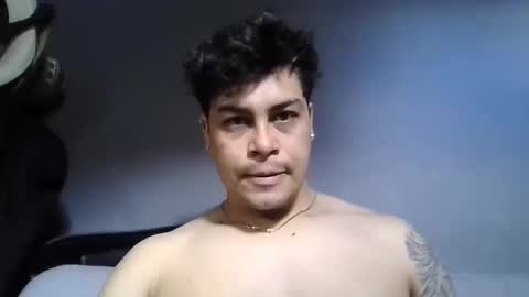 julirodriguez online show from October 14, 9:33 pm