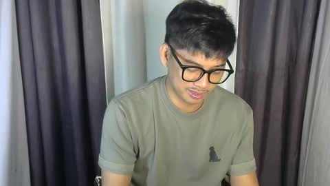 Snapshot of julz_alwayshorny chatting on October 22, 5:16 pm call me julz online show from October 22, 5:16 pm