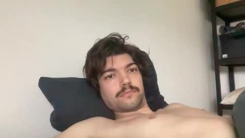 just_a_guy_with_a_big_cock online show from December 20, 10:11 am