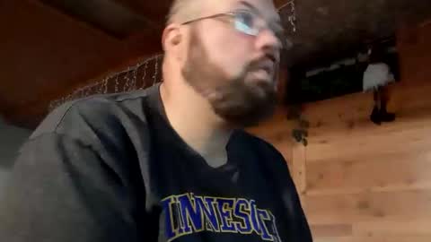 just_hangin_around online show from October 6, 3:49 pm