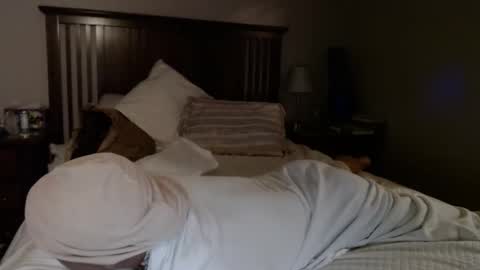 Tohiptwoquit online show from December 31, 7:31 am