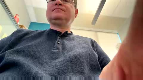 justfunguy221287 online show from April 7, 8:09 pm