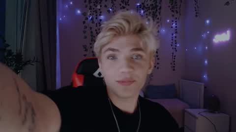 U bf Justin online show from February 14, 3:36 pm