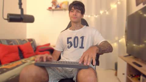 Diego online show from February 13, 9:53 pm