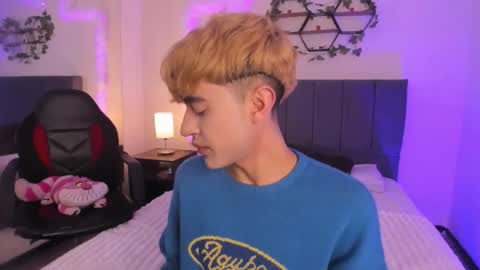 Justin online show from October 15, 12:02 pm