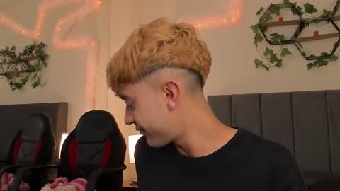 Justin online show from September 23, 11:31 am