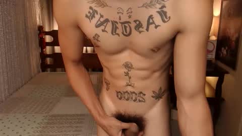 justine_hunk online show from October 28, 4:48 am