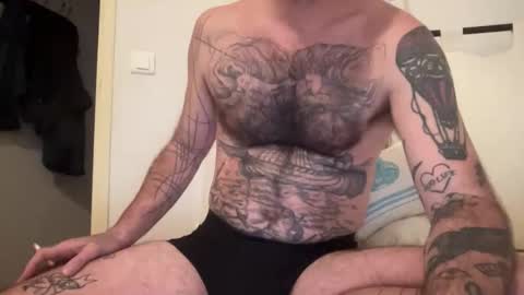 justmeandyou00 online show from December 19, 11:07 am