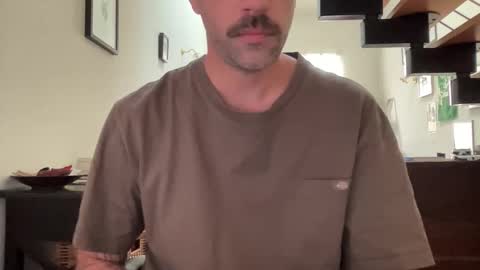 Snapshot of justmeandyou00 chatting on September 18, 7:43 am justmeandyou00 online show from September 18, 7:43 am