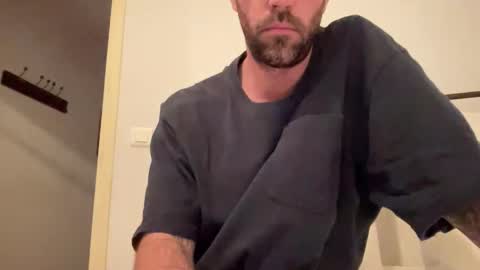 justmeandyou00 online show from February 8, 4:11 pm