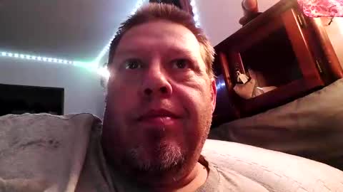 justsetfree online show from October 26, 6:59 am