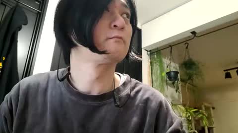 KI e697a5e69cac online show from March 2, 4:36 pm