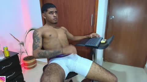 k_florez online show from February 14, 7:31 pm